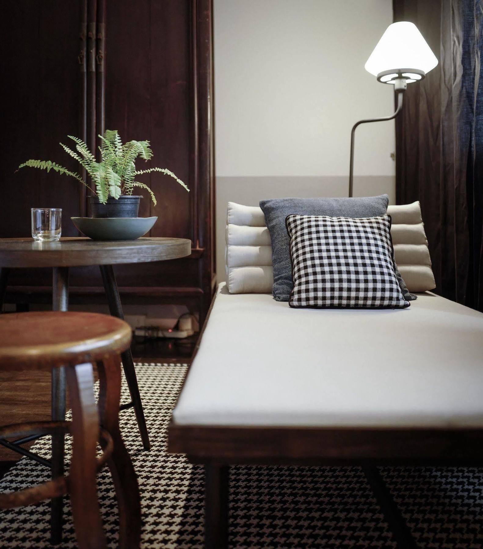 P&R Residence Bangkok Ngoại thất bức ảnh
